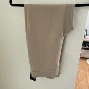 New with tags aritzia pants